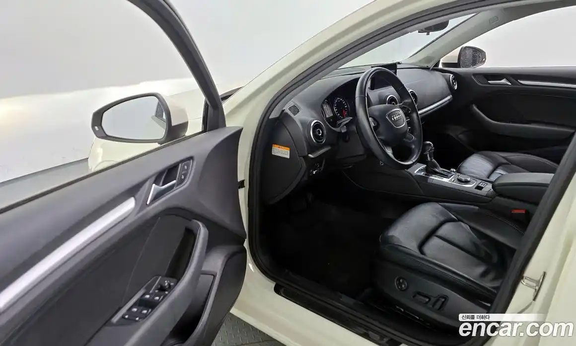 Audi A3 2014 2.0 гидро в Москве № 196446, фото 10