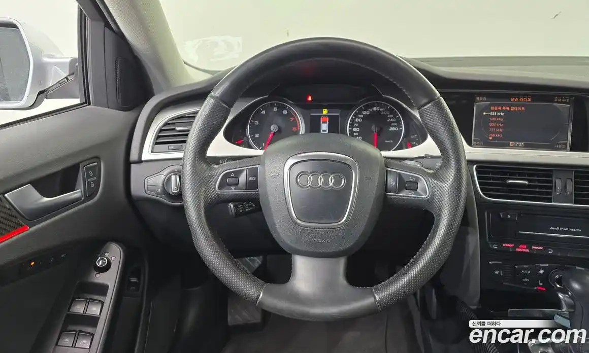 Audi A4 2011 2.0 гидро в Москве № 196483, фото 13