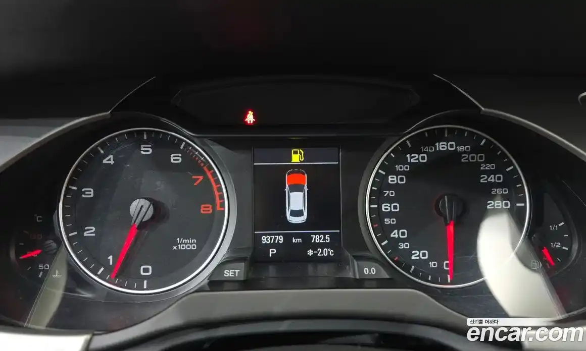 Audi A4 2011 2.0 гидро в Москве № 196483, фото 8