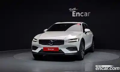 Volvo V60 2020 2.0 гидро в Москве № 196946, миниатюра 3