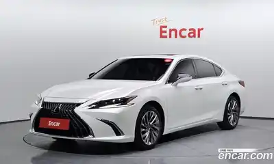 Lexus ES, 2024