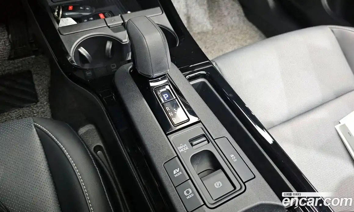Toyota Prius 2024 2.0 гидро в Москве № 199522, фото 9