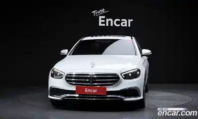 Mercedes-Benz E-Class 2023 2.0 гидро, миниатюра 3