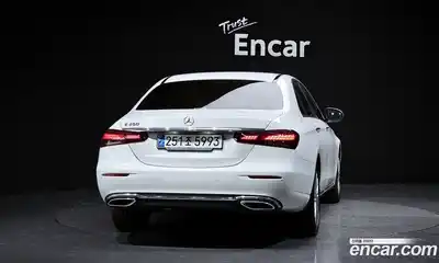 Mercedes-Benz E-Class 2023 2.0 гидро, миниатюра 4
