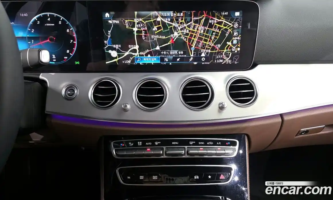 Mercedes-Benz E-Class 2020 2.0 гидро, фото 15