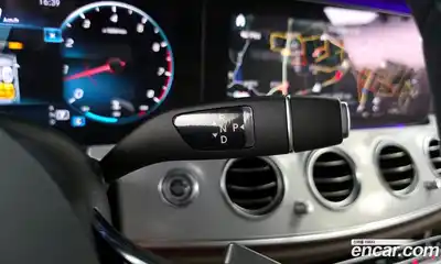 Mercedes-Benz E-Class 2020 2.0 гидро, миниатюра 9
