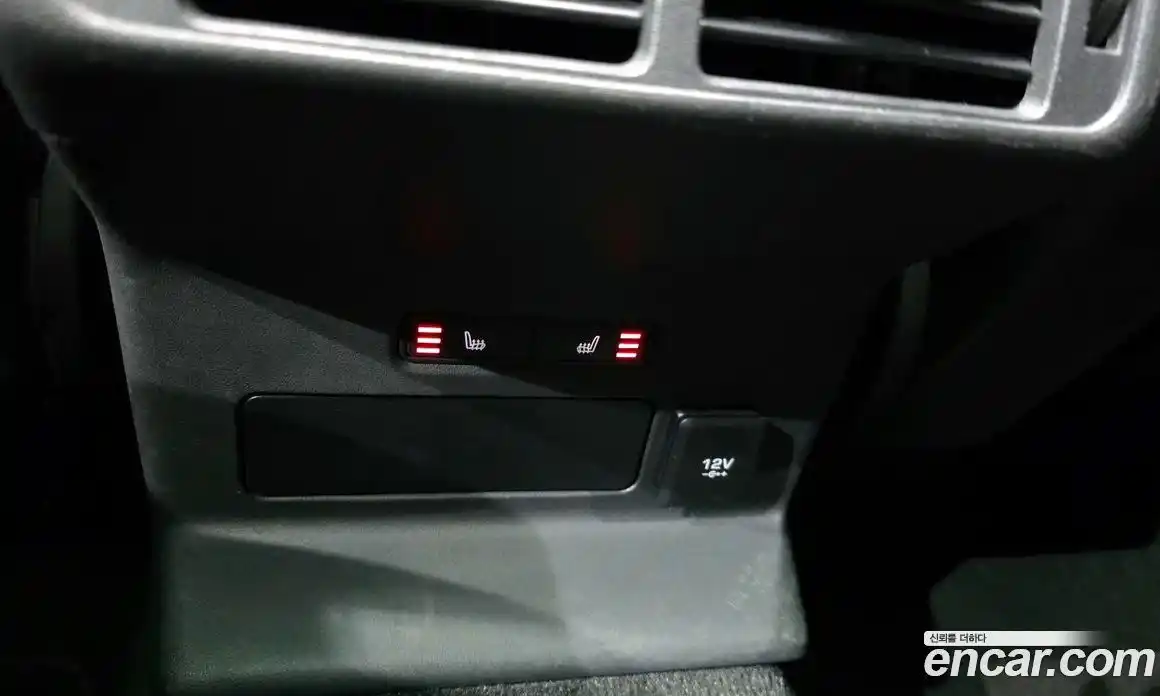 Land Rover Range-Rover Velar 2021 3.0 гидро в Москве № 213399, фото 18