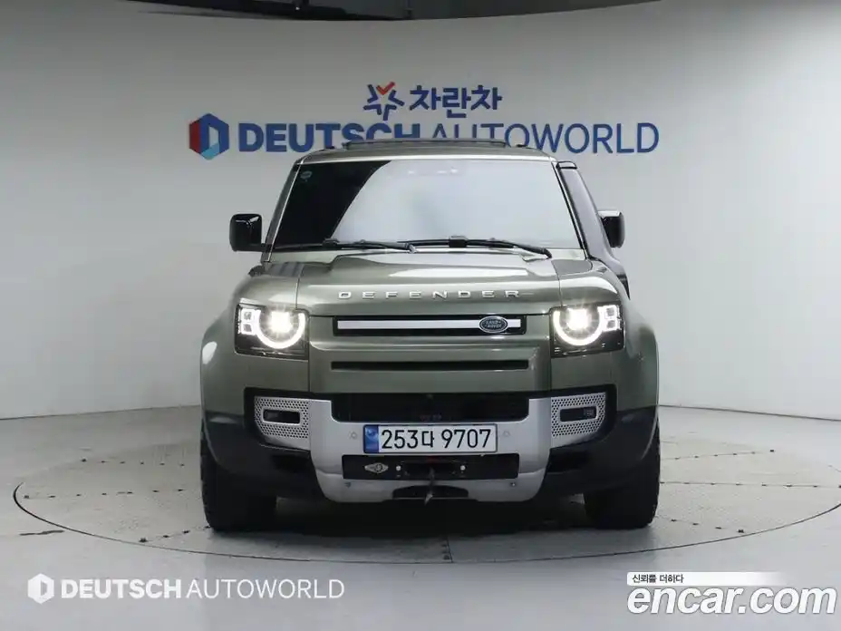 Land Rover Defender 2020 2.0 гидро в Москве № 213480, фото 3