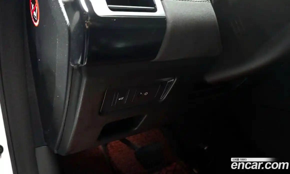 Land Rover Discovery 2018 3.0 гидро в Москве № 213551, фото 16