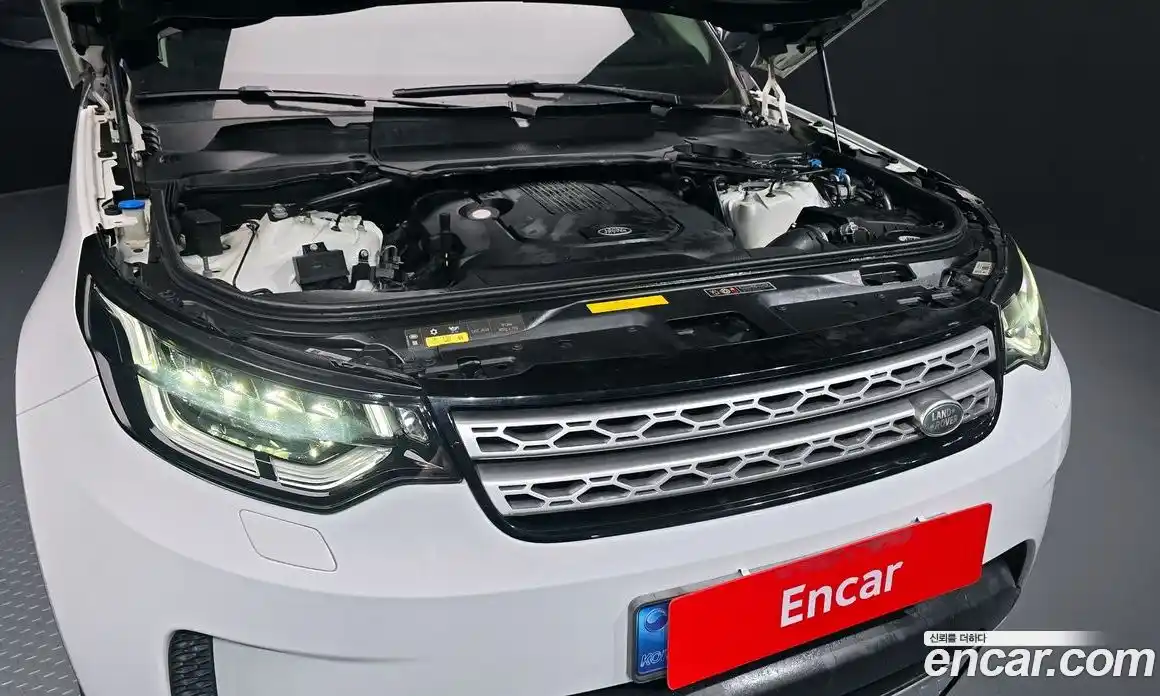 Land Rover Discovery 2018 3.0 гидро в Москве № 213551, фото 6