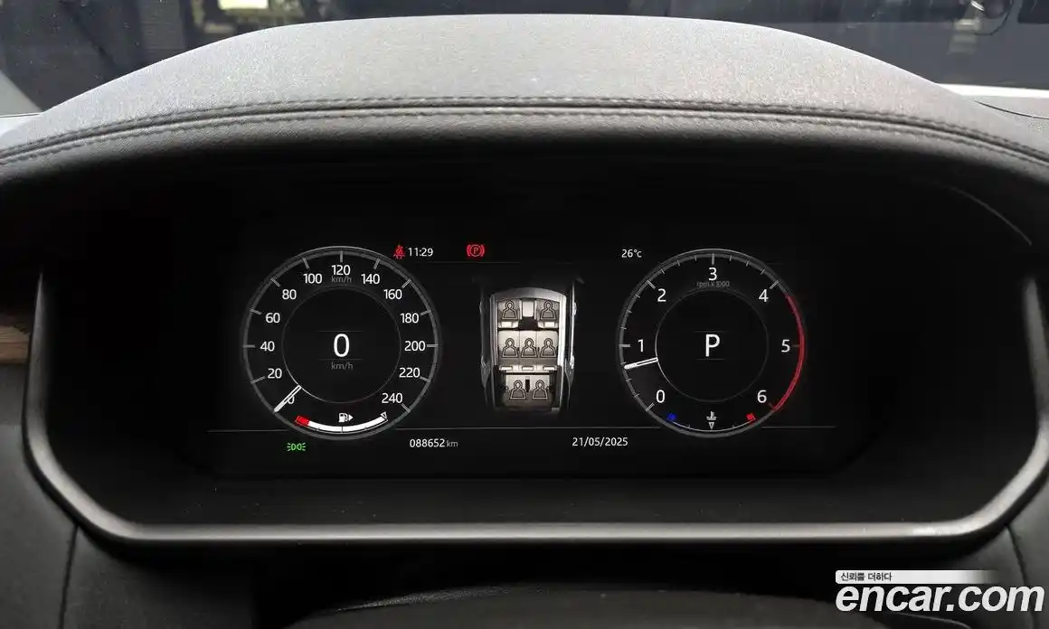 Land Rover Discovery 2018 3.0 гидро в Москве № 213551, фото 8