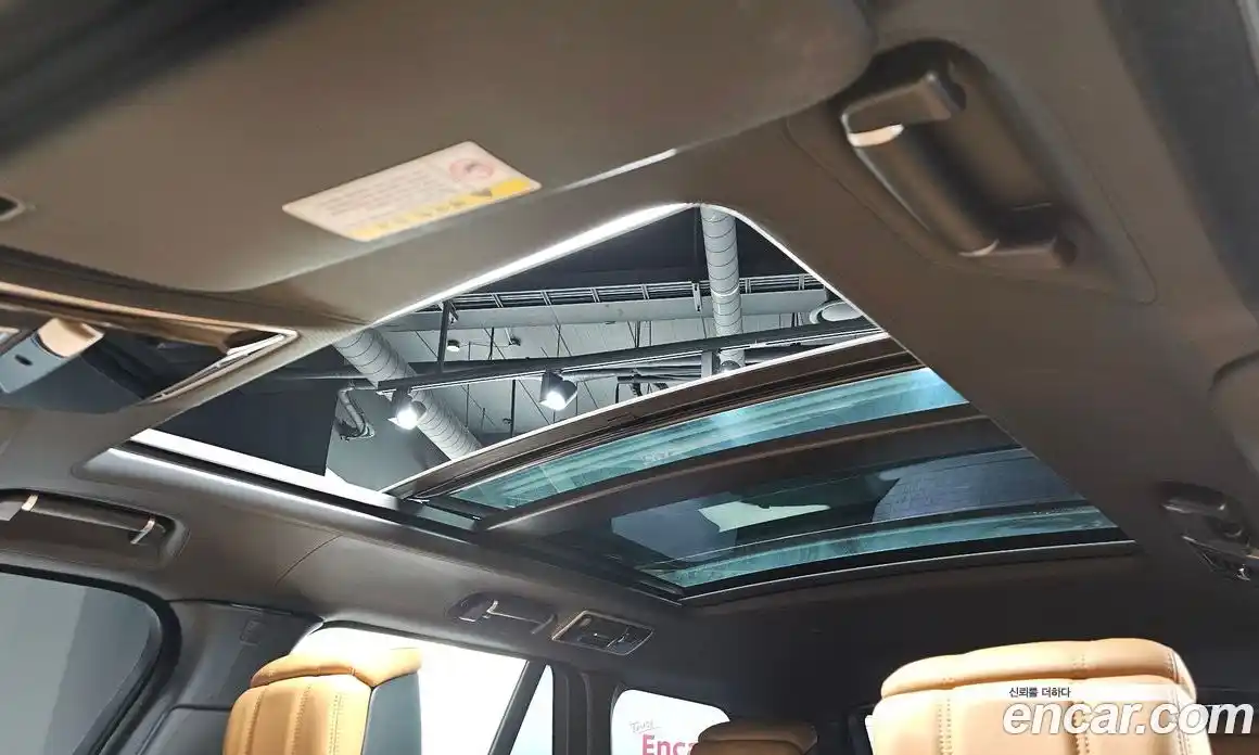 Land Rover Range-Rover 2019 4.4 гидро в Москве № 213593, фото 17