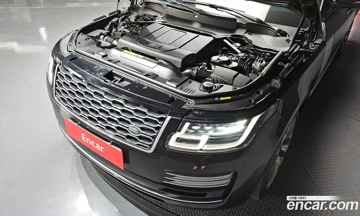 Land Rover Range-Rover 2019 4.4 гидро в Москве № 213593, фото 6