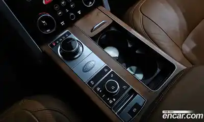 Land Rover Range-Rover 2019 4.4 гидро в Москве № 213593, миниатюра 9