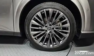Lexus RX 2023 2.5 гидро в Москве № 214650, миниатюра 5