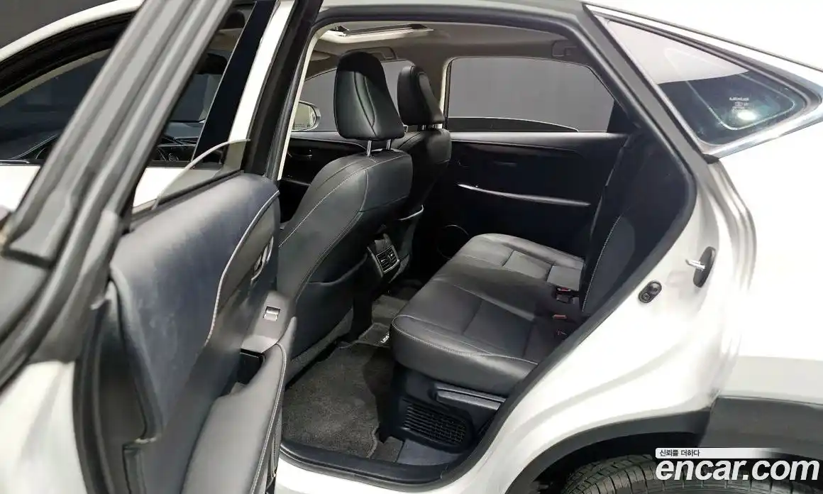 Lexus NX 2018 2.5 гидро в Москве № 214705, фото 18