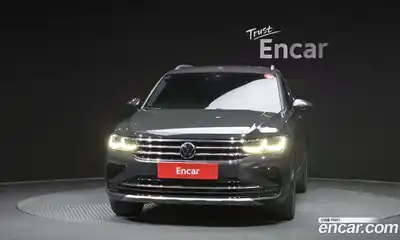 Volkswagen Tiguan 2021 2.0 гидро в Москве № 214962, миниатюра 3