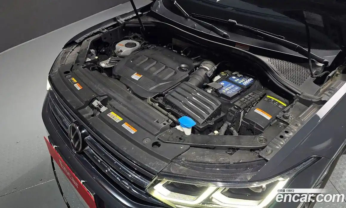 Volkswagen Tiguan 2021 2.0 гидро в Москве № 214962, фото 6