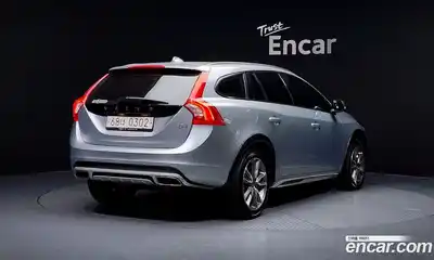 Volvo V60 2016 2.0 гидро в Москве № 218052, миниатюра 2