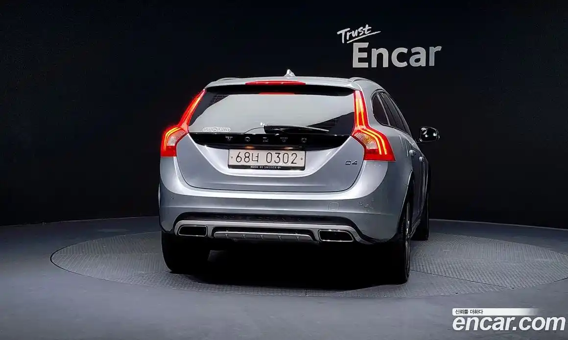 Volvo V60 2016 2.0 гидро в Москве № 218052, фото 4