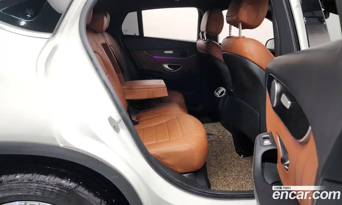 Mercedes-Benz GLC-Class 2021 2.0 гидро в Москве № 224911, фото 12