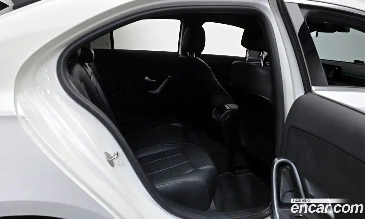 Mercedes-Benz A-Class 2022 2.0 гидро в Москве № 229414, фото 12