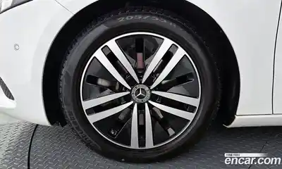 Mercedes-Benz A-Class 2022 2.0 гидро в Москве № 229414, миниатюра 5
