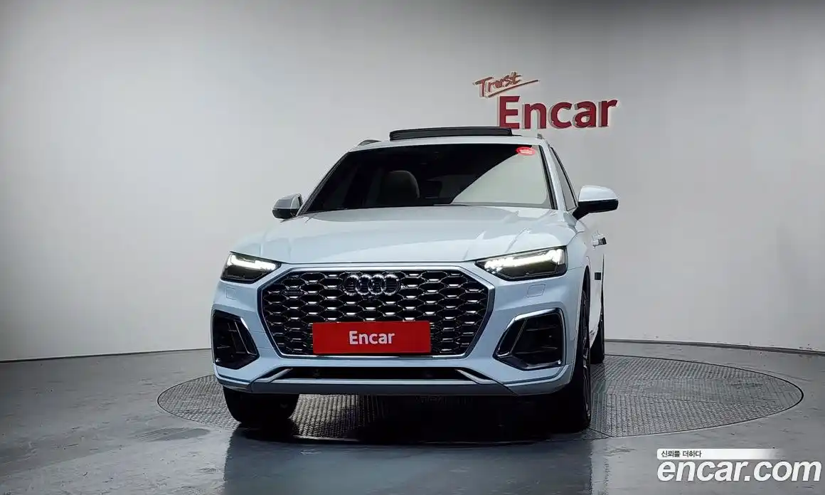 Audi Q5 2022 2.0 гидро в Москве № 229966, фото 3