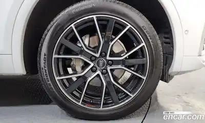 Audi Q5 2022 2.0 гидро в Москве № 229966, миниатюра 5