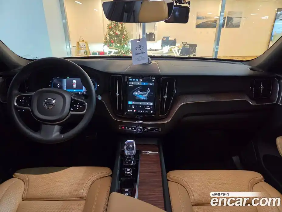 Volvo XC60 2024 2.0 гидро в Москве № 230789, фото 7