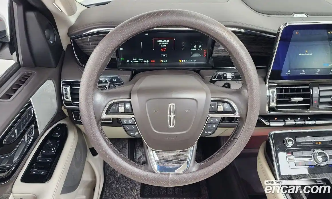 Lincoln Navigator 2018 3.5 гидро в Москве № 255743, фото 13