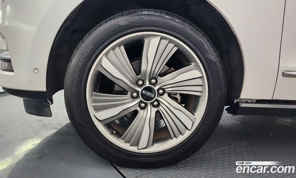 Lincoln Navigator 2018 3.5 гидро в Москве № 255743, фото 5