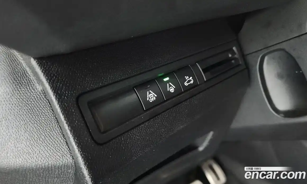 Peugeot 5008 2024 1.2 гидро в Москве № 257236, фото 17