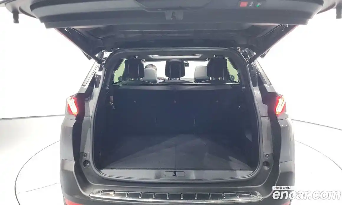 Peugeot 5008 2024 1.2 гидро в Москве № 257236, фото 20