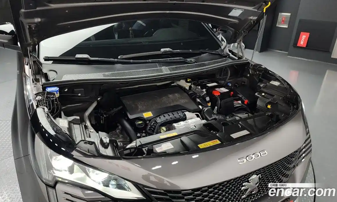 Peugeot 5008 2024 1.2 гидро в Москве № 257236, фото 6