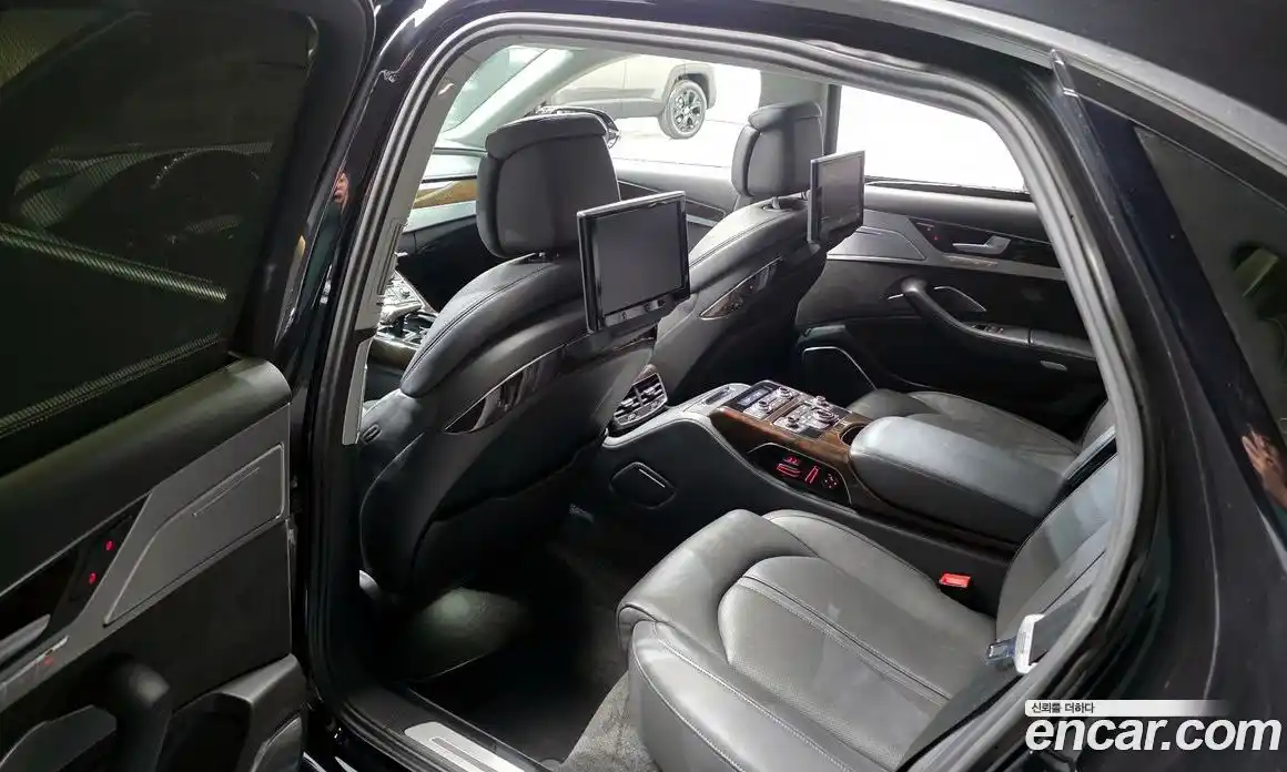 Audi A8 2015 4.0 гидро в Москве № 268953, фото 11