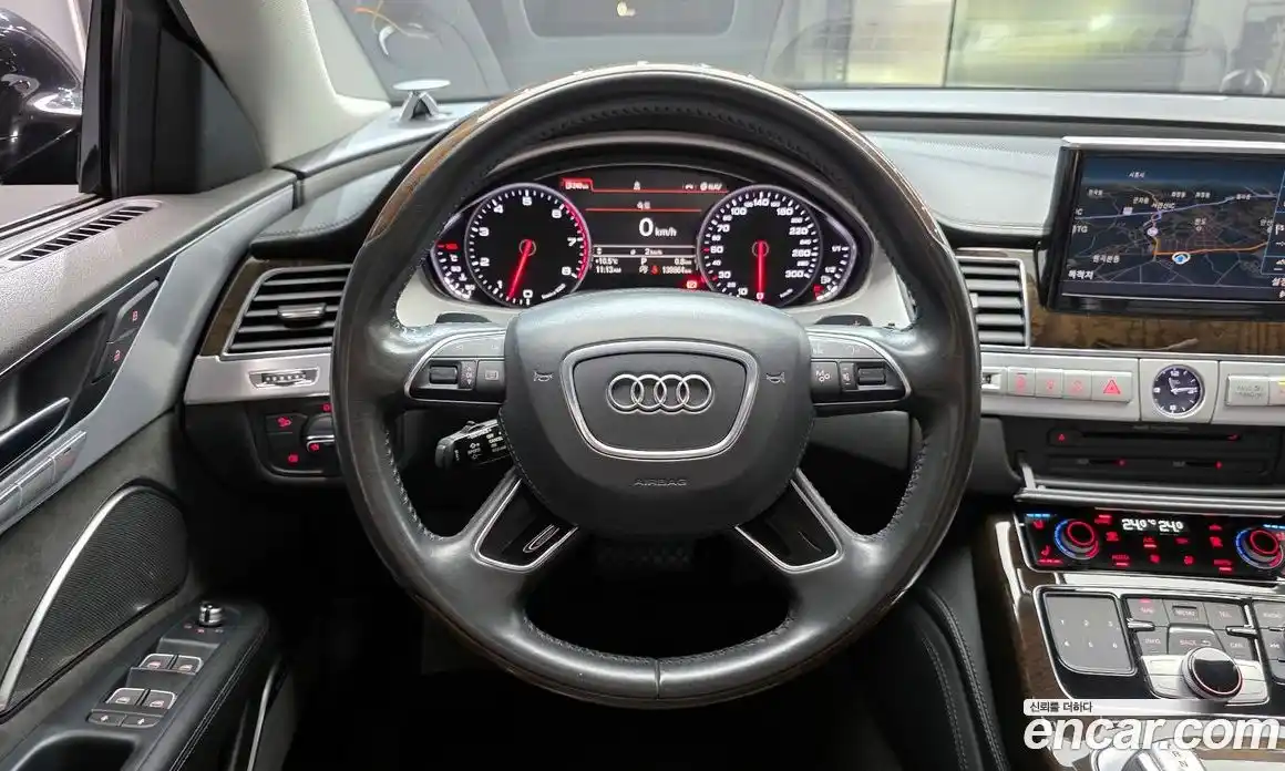 Audi A8 2015 4.0 гидро в Москве № 268953, фото 13