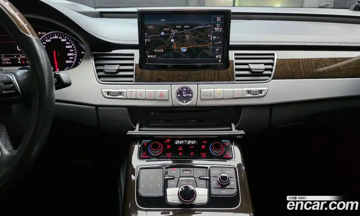 Audi A8 2015 4.0 гидро в Москве № 268953, фото 18