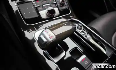 Audi A8 2015 4.0 гидро в Москве № 268953, миниатюра 9