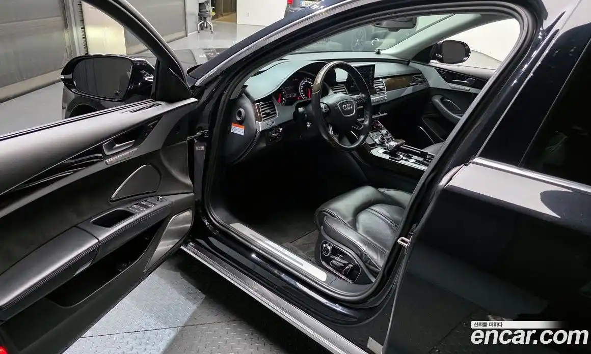 Audi A8 2015 4.0 гидро в Москве № 268953, фото 10