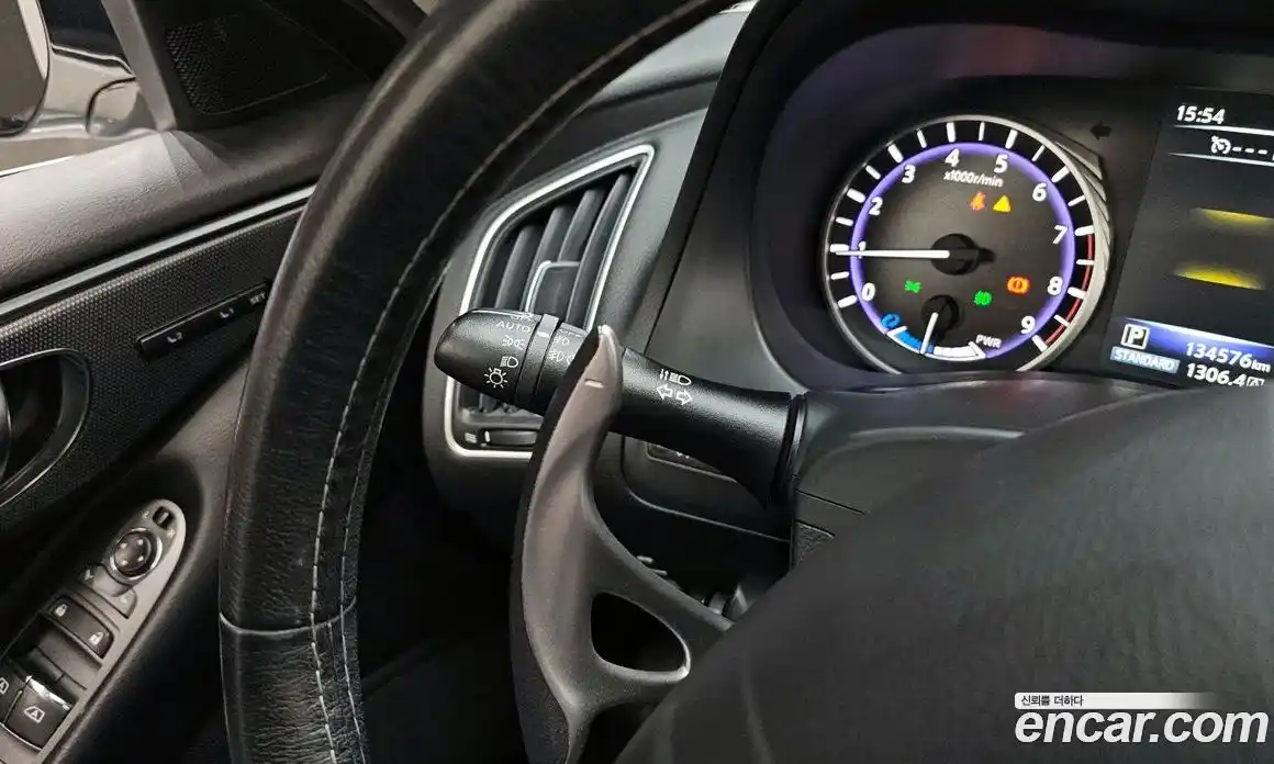 Infiniti Q50 2016 3.5 гидро в Москве № 284576, фото 17