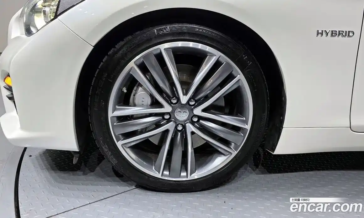 Infiniti Q50 2016 3.5 гидро в Москве № 284576, фото 5