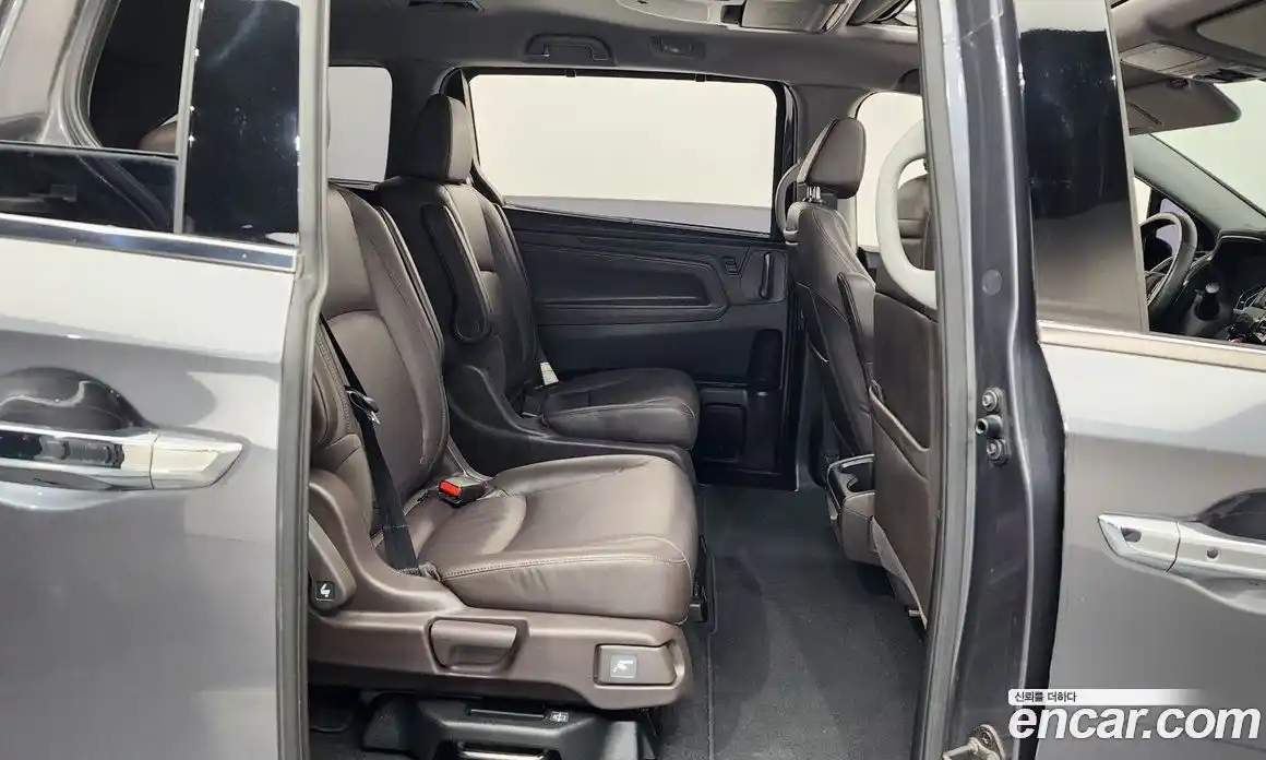 Honda Odyssey 2018 3.5 гидро в Москве № 302874, фото 12