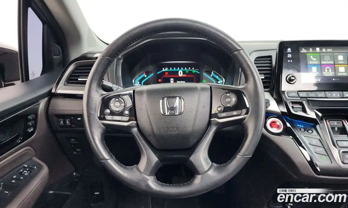 Honda Odyssey 2018 3.5 гидро в Москве № 302874, фото 13