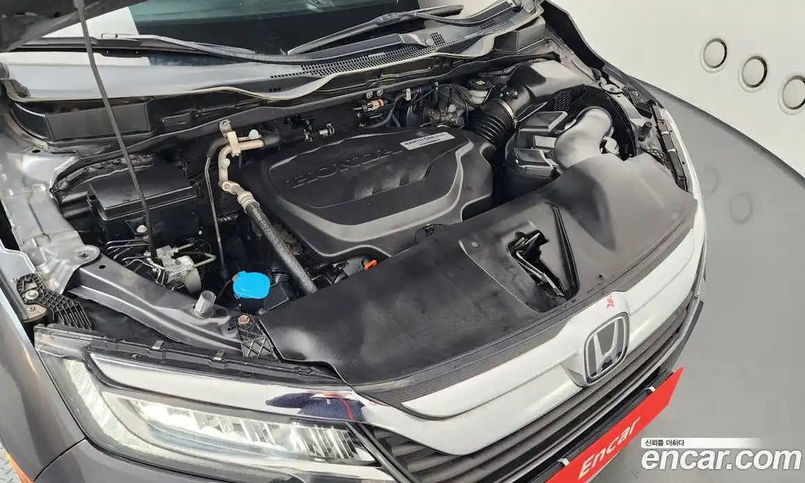 Honda Odyssey 2018 3.5 гидро в Москве № 302874, фото 6