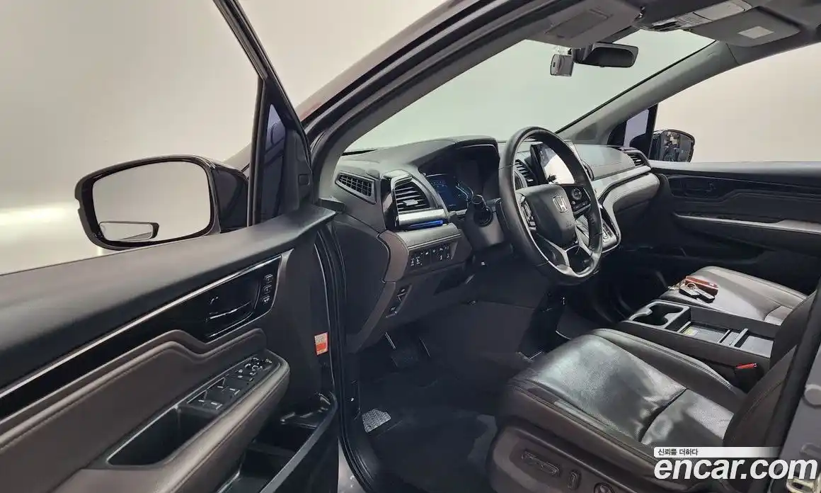 Honda Odyssey 2018 3.5 гидро в Москве № 302874, фото 10