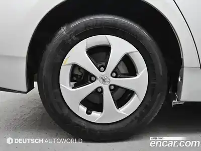 Toyota Prius 2012 1.8 гидро в Москве № 318636, миниатюра 5