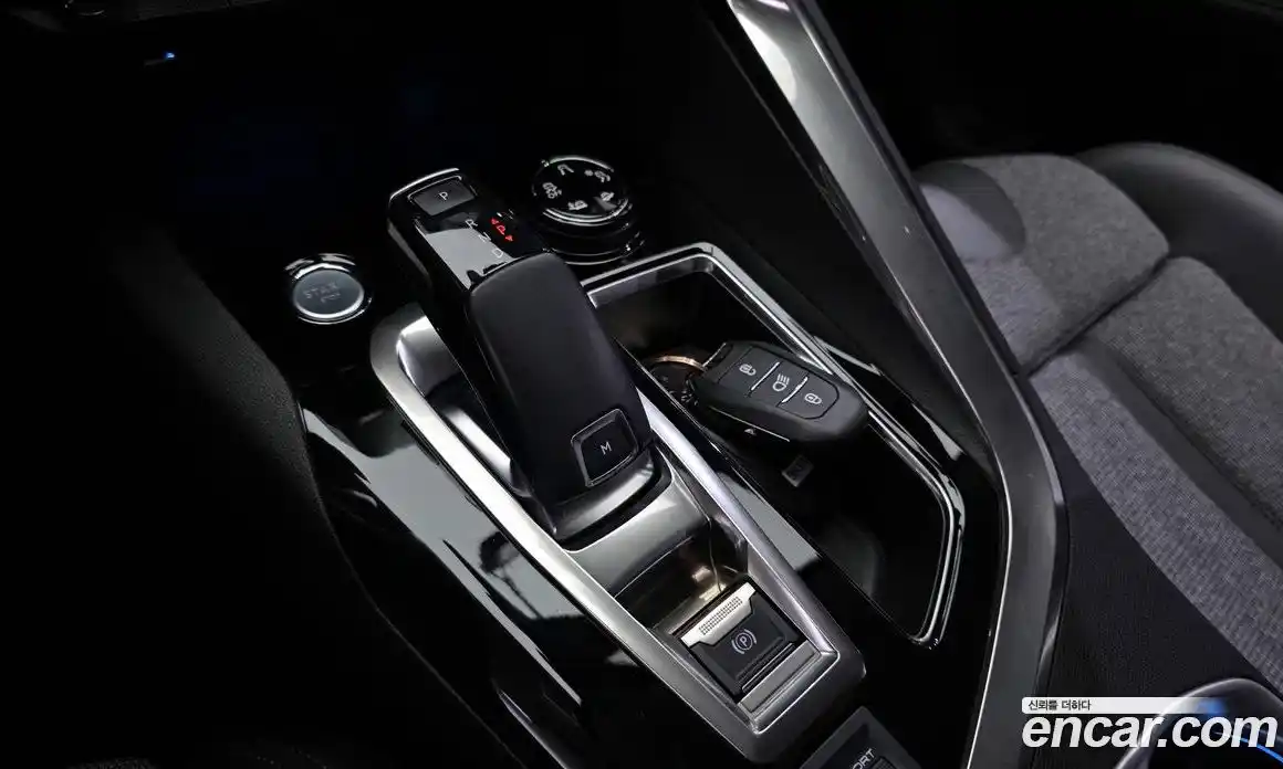 Peugeot 3008 2017 1.6 гидро в Москве № 321334, фото 9