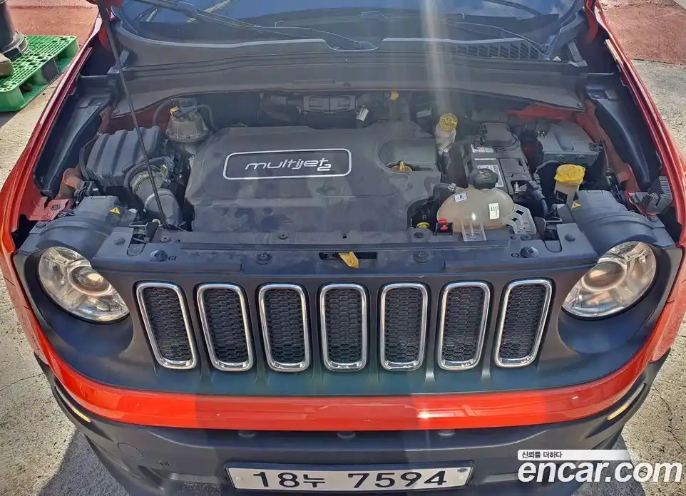 Jeep Renegade 2016 2.0 гидро в Москве № 323494, фото 10