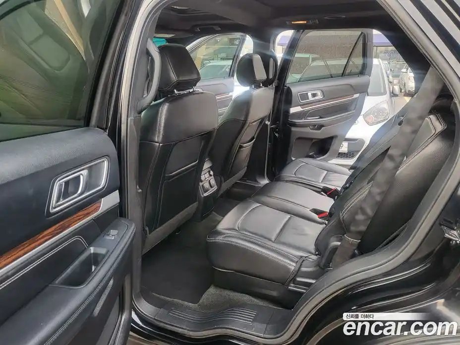 Ford Explorer 2016 2.3 гидро в Москве № 330705, фото 9